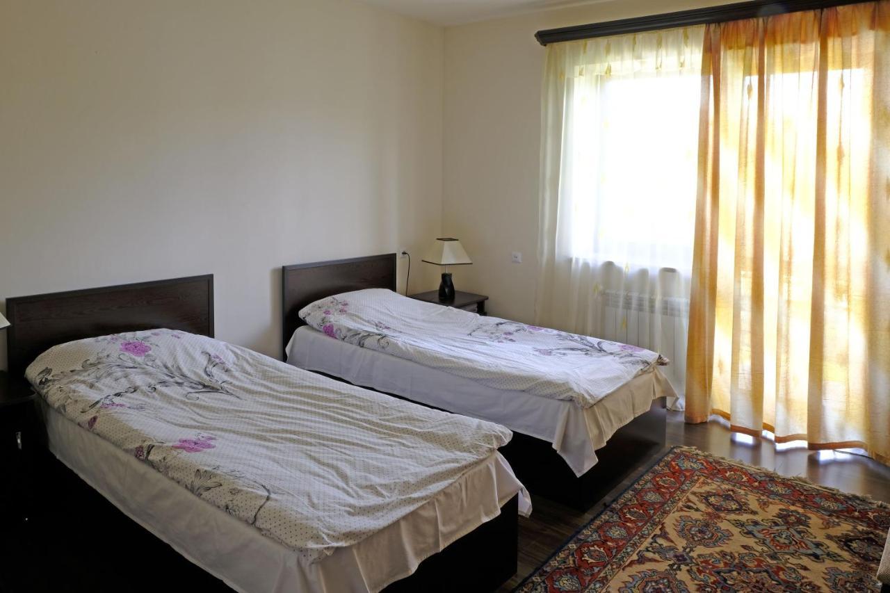 Chez Yvette Bed & Breakfast Garni Ngoại thất bức ảnh